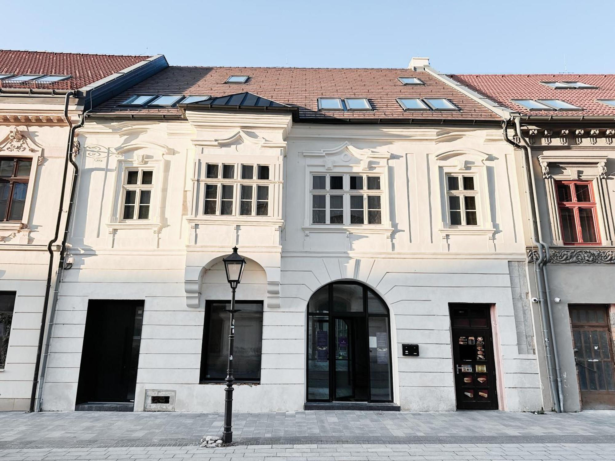 Hviezdoslavova Apartments, Trnava Centre, Parking Available المظهر الخارجي الصورة