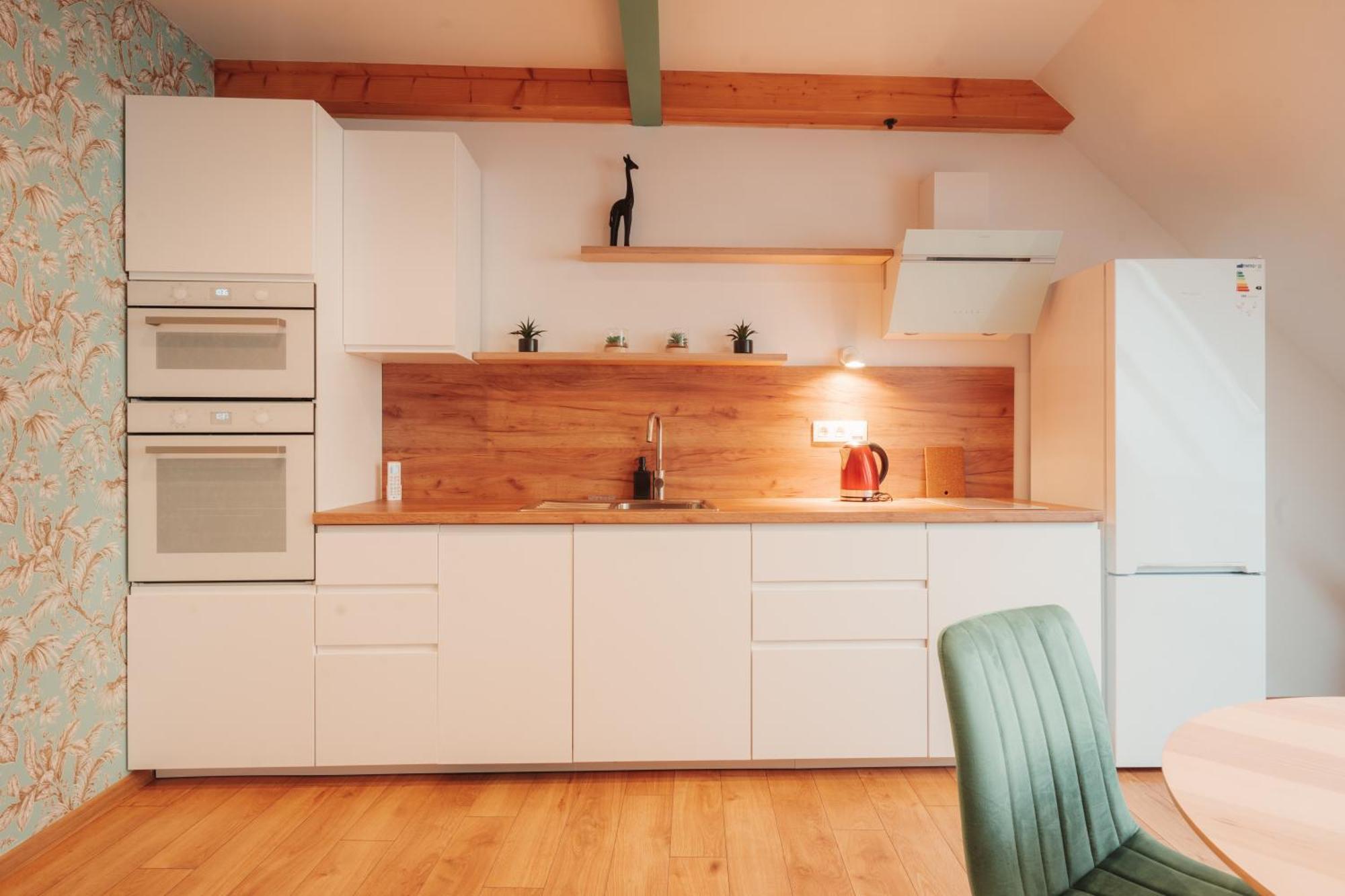 Hviezdoslavova Apartments, Trnava Centre, Parking Available المظهر الخارجي الصورة