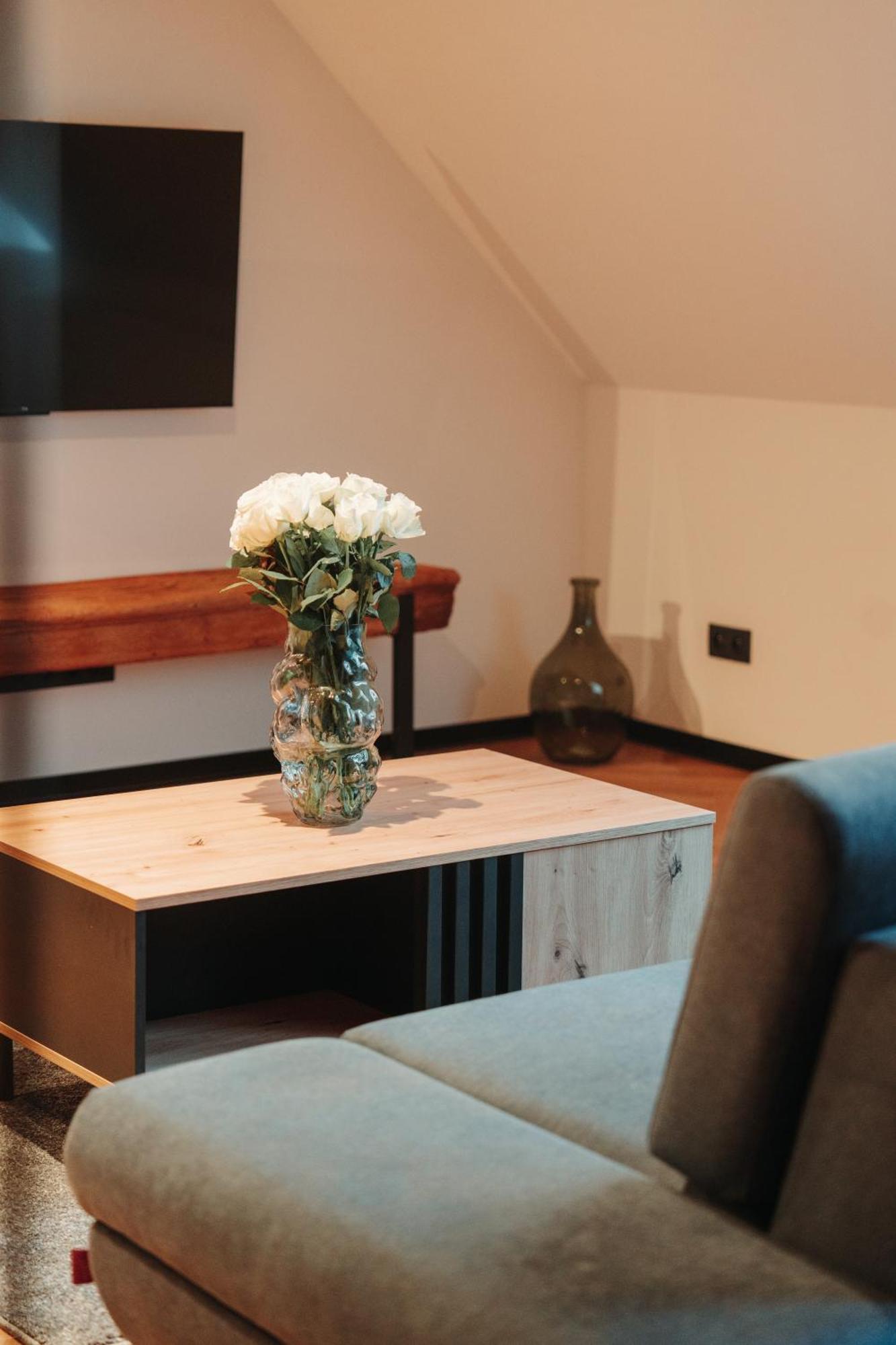 Hviezdoslavova Apartments, Trnava Centre, Parking Available المظهر الخارجي الصورة