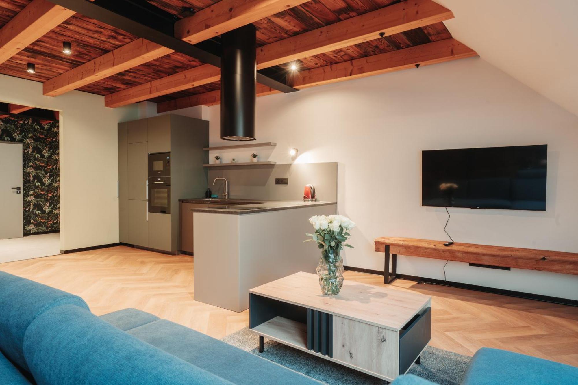 Hviezdoslavova Apartments, Trnava Centre, Parking Available المظهر الخارجي الصورة