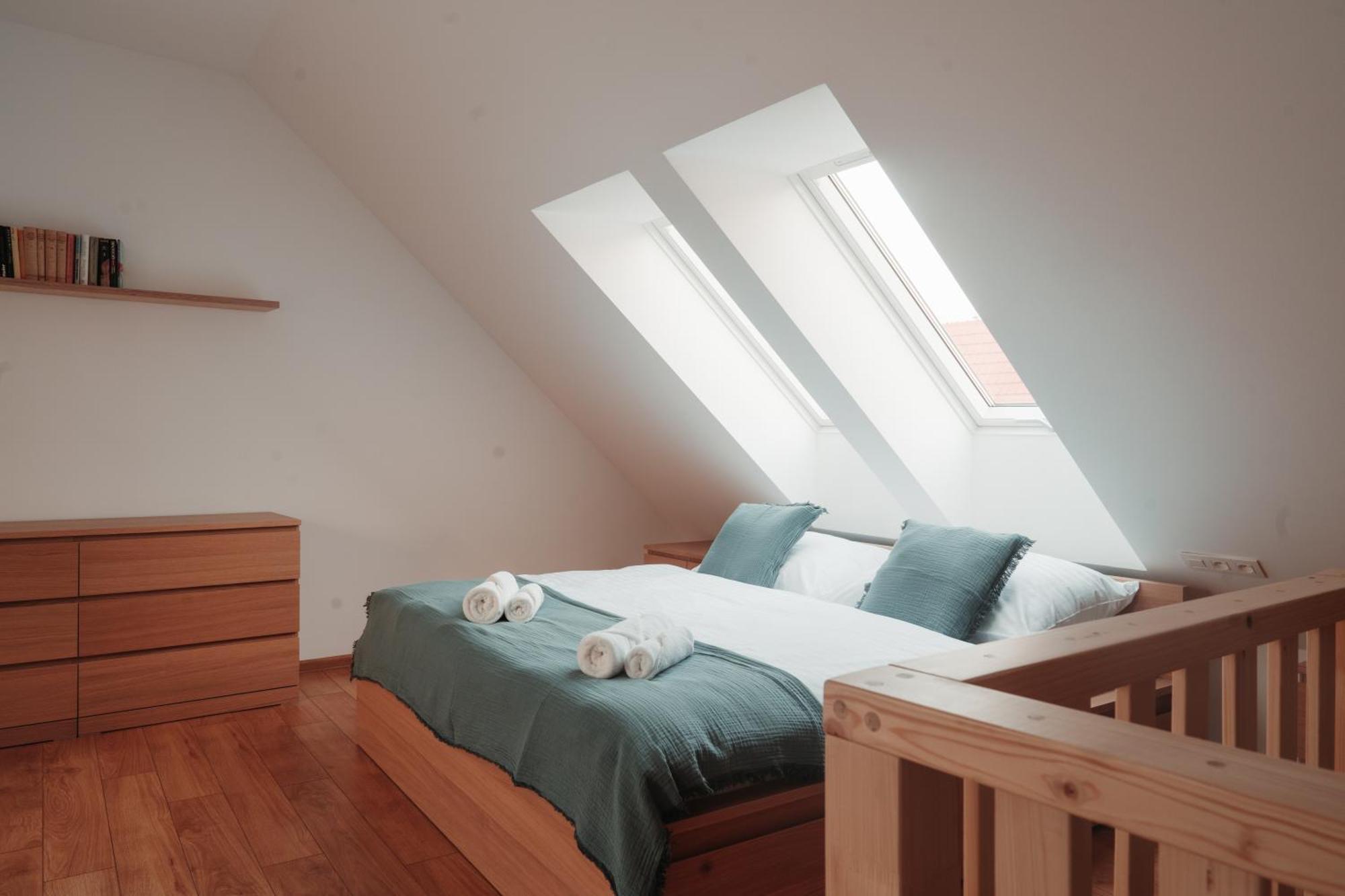 Hviezdoslavova Apartments, Trnava Centre, Parking Available المظهر الخارجي الصورة