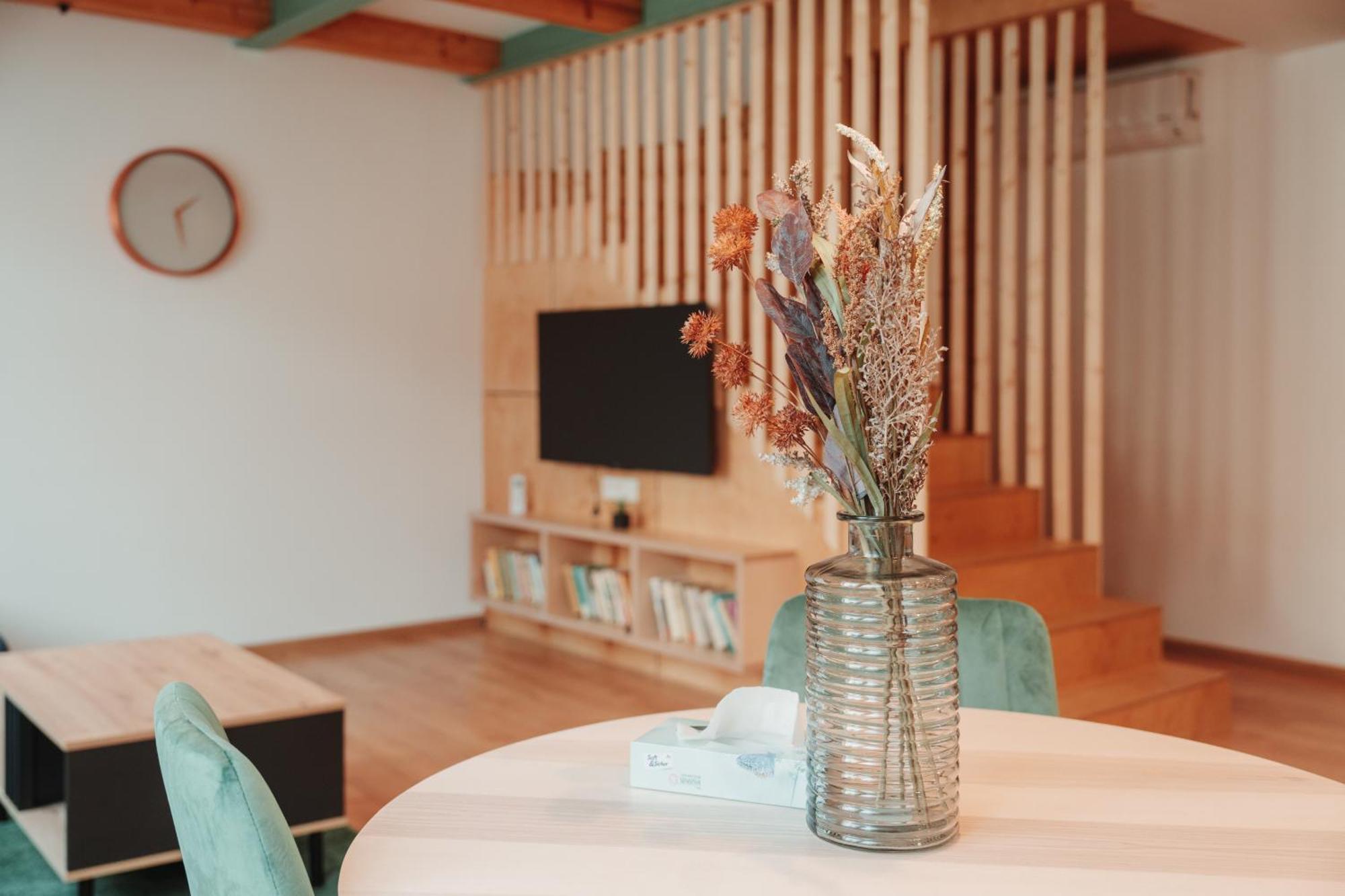 Hviezdoslavova Apartments, Trnava Centre, Parking Available المظهر الخارجي الصورة
