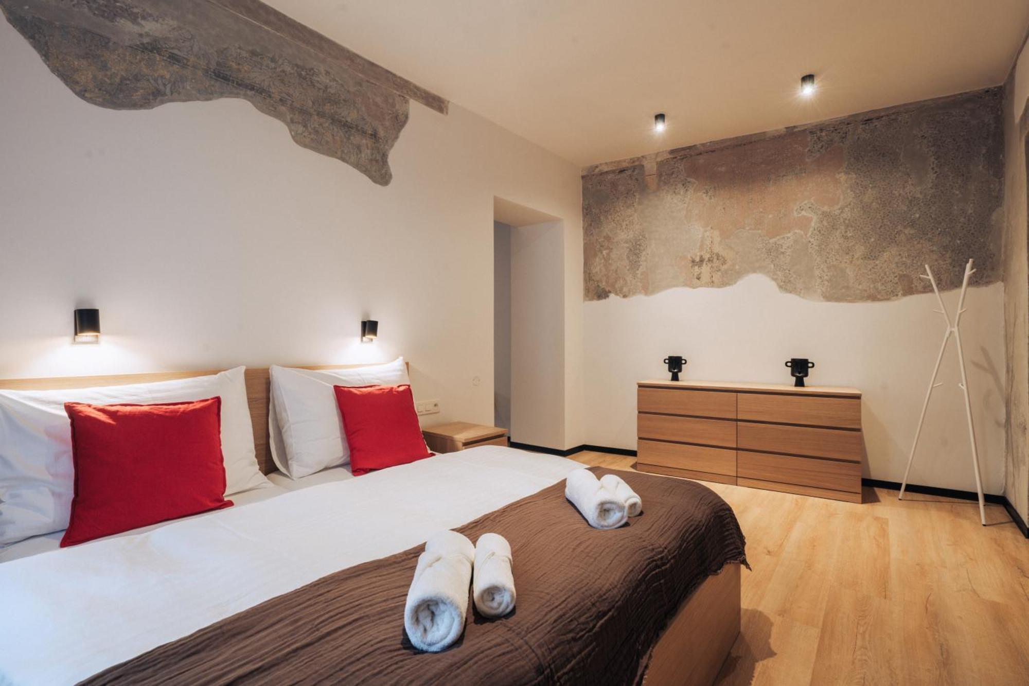 Hviezdoslavova Apartments, Trnava Centre, Parking Available المظهر الخارجي الصورة